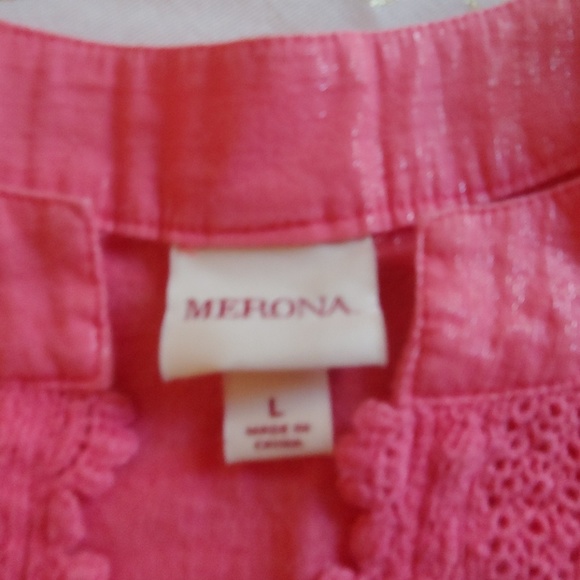 Sleeveless top - Picture 3 of 3